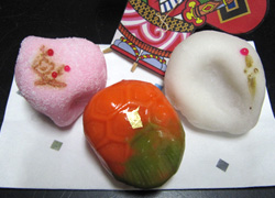 冬の生菓子パート２「梅」「亀」「鶴」